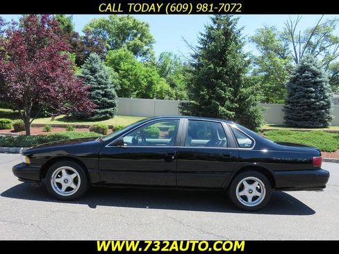 Used 1995 Chevrolet Impala SS RWD image 2