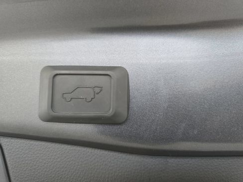Used 2023 Toyota RAV4 Limited AWD/4WD image 25