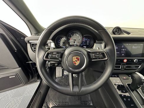 Certified 2025 Porsche Macan w/ Premium Package Plus AWD/4WD image 24