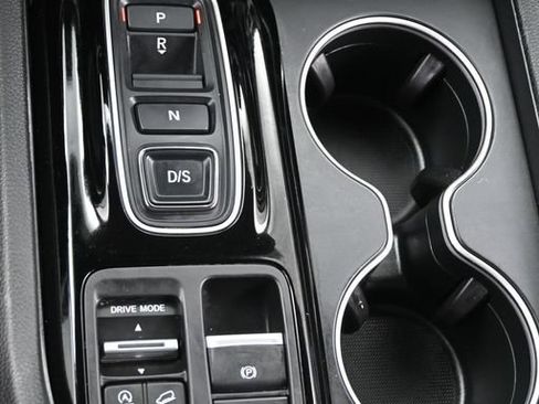 Used 2023 Honda Pilot Elite image 17