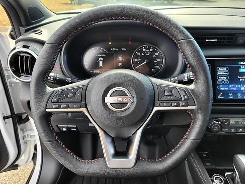 Certified 2023 Nissan Kicks SR w/ SR Premium Package image 13