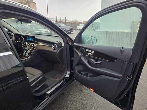 Used 2022 Mercedes-Benz GLC 300 4MATIC image 12