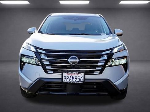 Used 2024 Nissan Rogue SV FWD image 5