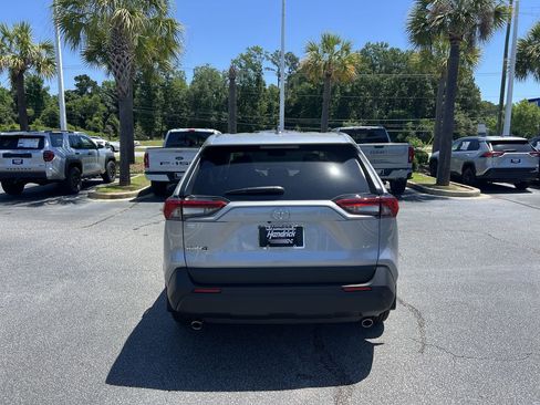 Used 2025 Toyota RAV4 LE FWD image 9