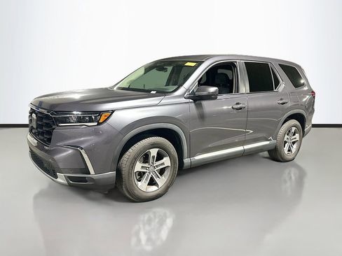 Used 2024 Honda Pilot EX-L image 3