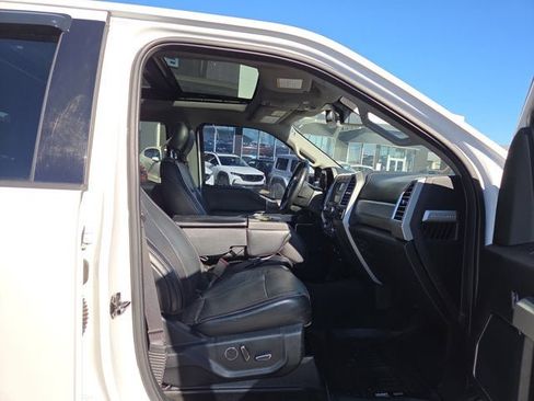 Used 2017 Ford F250 Lariat w/ Lariat Ultimate Package image 15