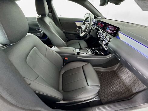 Used 2026 Mercedes-Benz CLA 250 4MATIC image 30