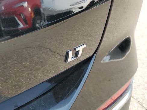Used 2019 Chevrolet Equinox LT w/ Driver Convenience Package FWD image 35