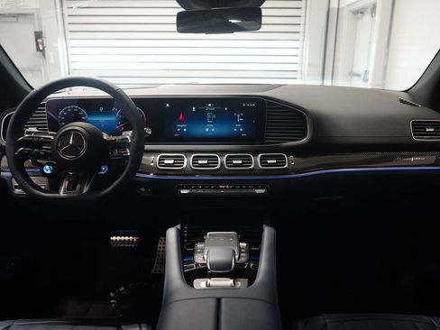New 2026 Mercedes-Benz GLE 53 AMG 4MATIC Coupe image 16