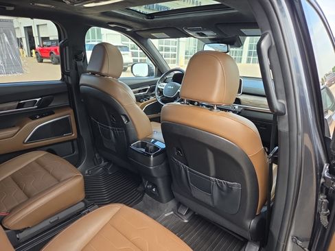 Used 2022 Kia Telluride SX w/ SX Prestige Package AWD/4WD image 46