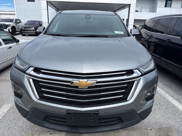 Used 2023 Chevrolet Traverse LT AWD/4WD image 2