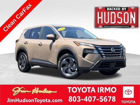 Used 2025 Nissan Rogue SV FWD image 1