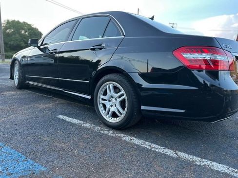 Used 2010 Mercedes-Benz E 350 Sedan image 3