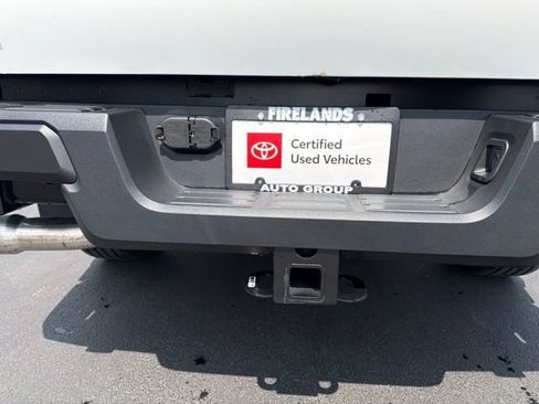 Used 2024 Toyota Tacoma SR AWD/4WD image 10