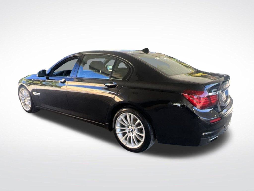 Used 2015 BMW 750Li xDrive AWD/4WD image 44