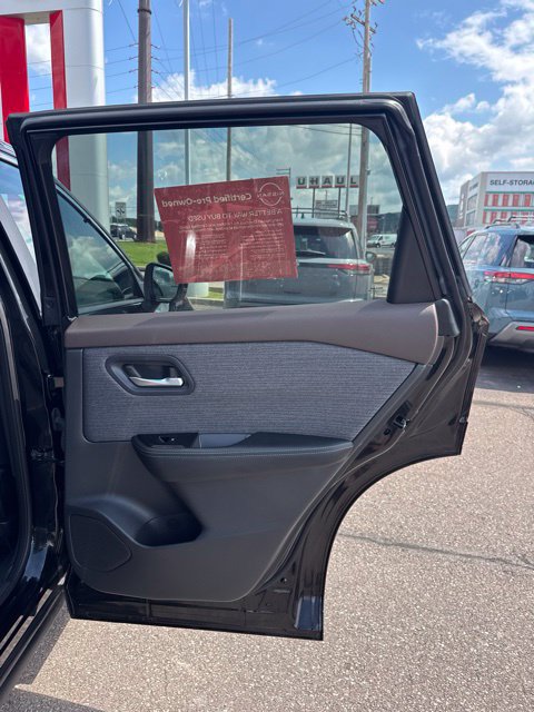 Certified 2023 Nissan Rogue SV AWD/4WD image 19