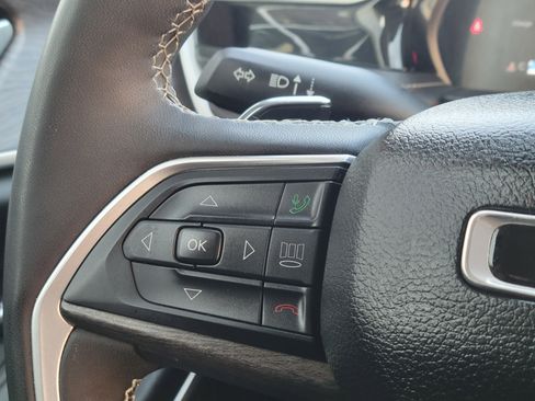 Used 2023 Jeep Grand Cherokee 4WD 4xe w/ Luxury Tech Group II image 8