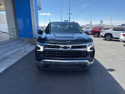 Used 2024 Chevrolet Silverado 1500 LT w/ Z71 Off-Road Package AWD/4WD image 14