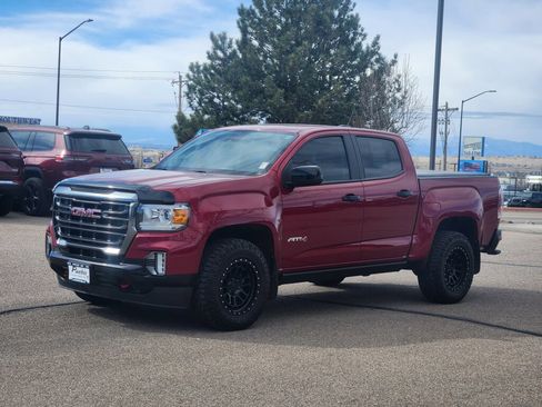 Used 2022 GMC Canyon AT4 w/ Driver Alert Package image 5