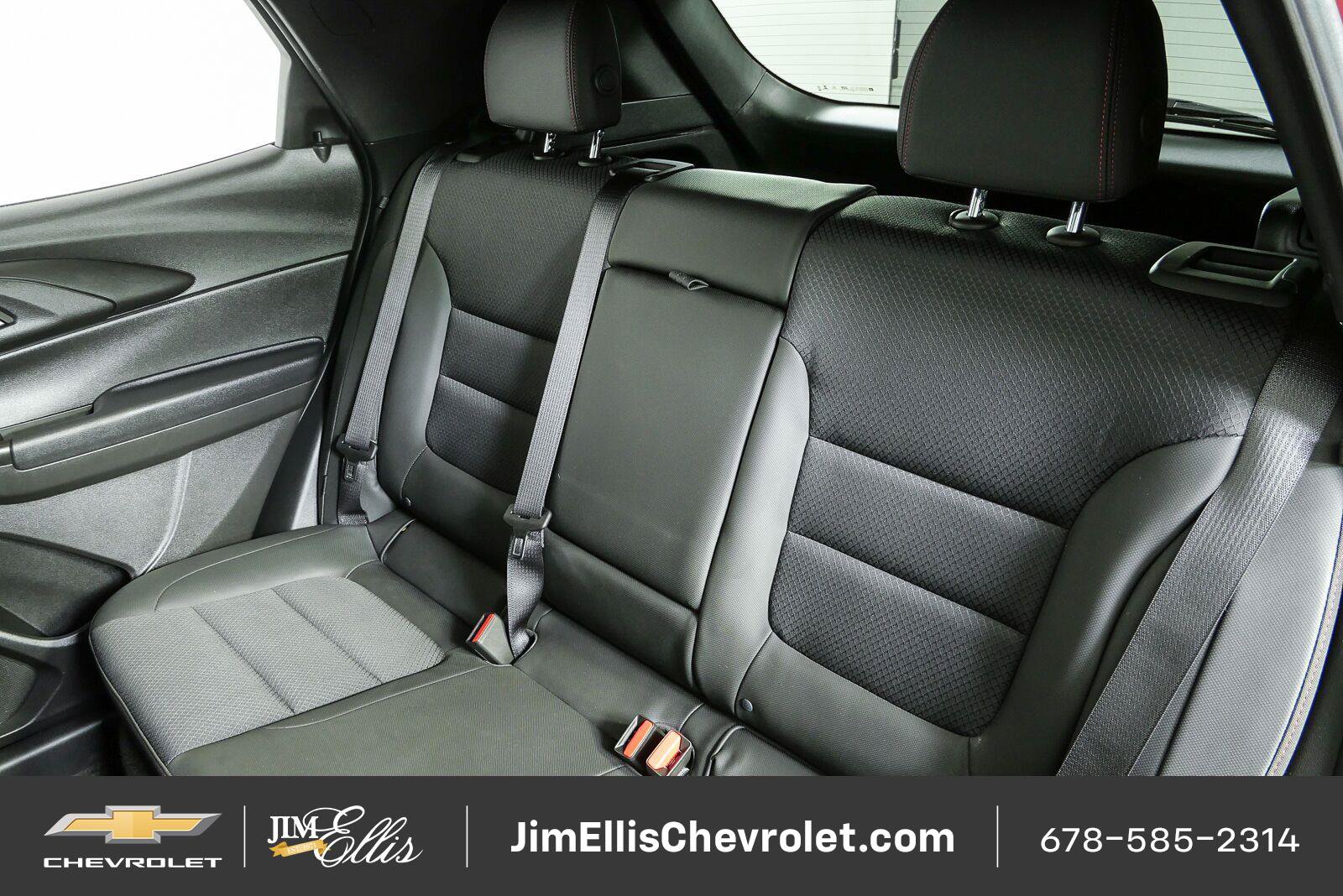 Used 2022 Chevrolet TrailBlazer RS w/ Sun and Liftgate Package FWD image 17