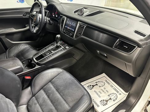Used 2018 Porsche Macan GTS image 27