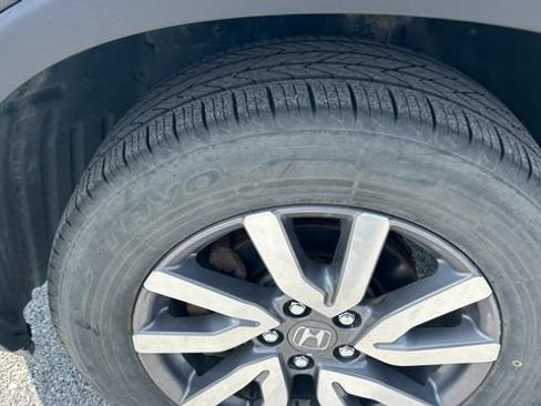 Used 2021 Honda Pilot EX image 10