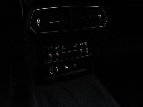 Used 2024 Lamborghini Urus S image 44