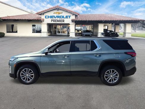 Used 2023 Chevrolet Traverse LT FWD image 5