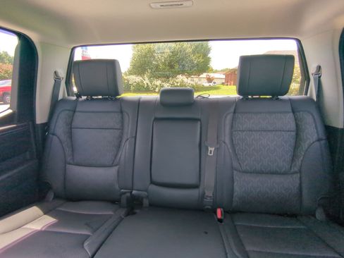 Used 2022 Toyota Tundra SR5 w/ SR5 Premium Package AWD/4WD image 21