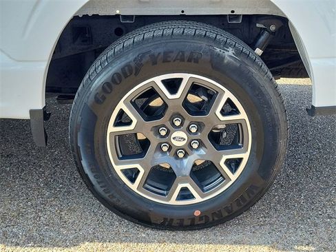 Used 2024 Ford F150 STX image 18