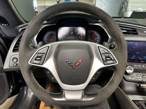 Used 2016 Chevrolet Corvette Z06 w/ C7.r Special Edition RWD image 27