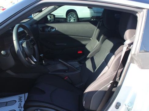 Used 2025 Nissan Z Sport w/ Floor Mat Package image 19
