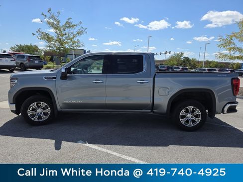 Used 2024 GMC Sierra 1500 SLT image 15