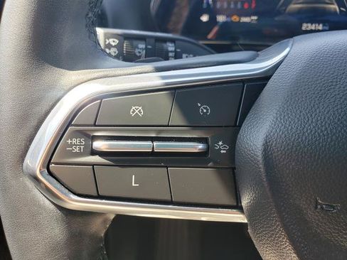 Used 2025 Chevrolet Equinox LT w/ Convenience Package II AWD/4WD image 26
