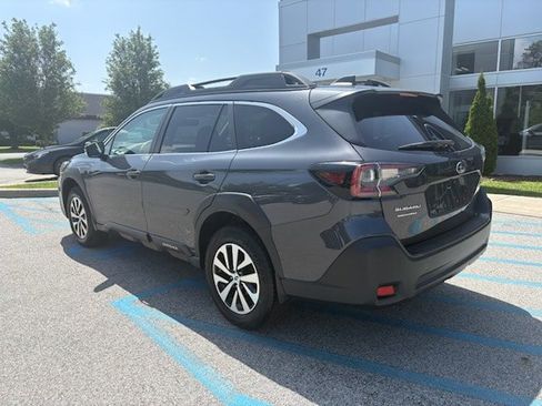 Used 2024 Subaru Outback Premium AWD/4WD image 6