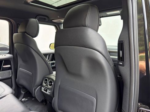 Used 2021 Mercedes-Benz G 550 image 41