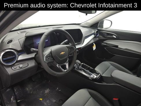 New 2026 Chevrolet Trax LT w/ Sunroof Package image 10
