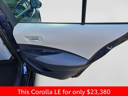 Used 2025 Toyota Corolla LE FWD image 37