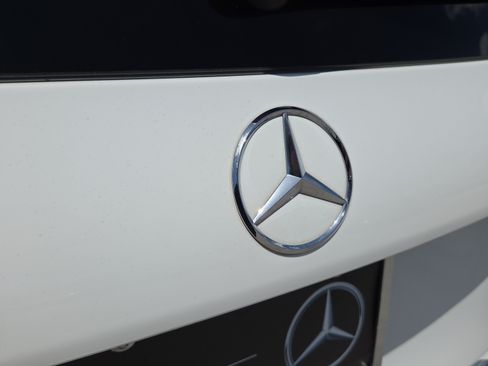 Used 2023 Mercedes-Benz GLB 250 image 37