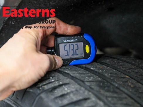 Used 2022 GMC Acadia SLT w/ Technology Package image 32