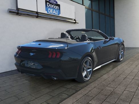 Used 2025 Ford Mustang Convertible RWD image 3