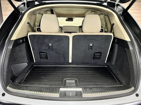 Used 2025 Acura MDX SH-AWD w/ Advance Package image 21