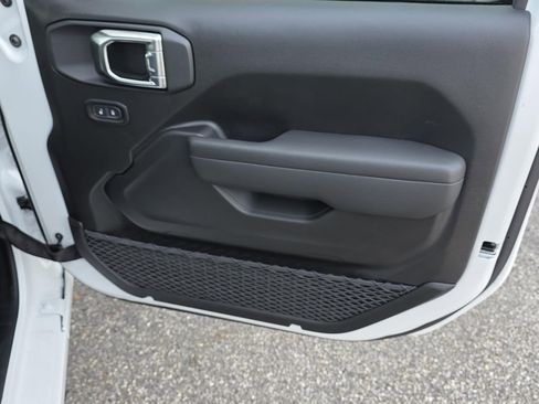 New 2026 Jeep Wrangler Sport AWD/4WD image 32