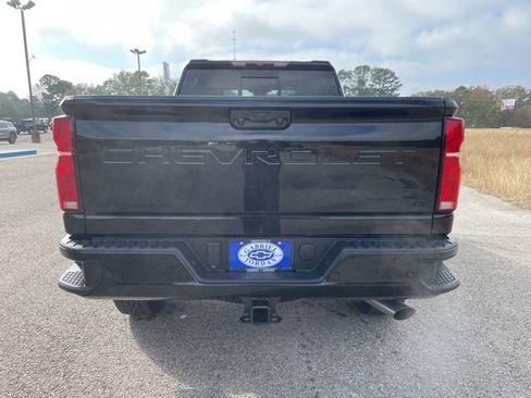 New 2026 Chevrolet Silverado 3500 LT w/ Trail Boss Package image 4