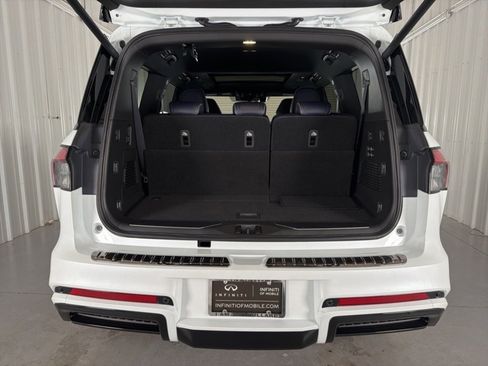 New 2026 INFINITI QX80 4WD image 33