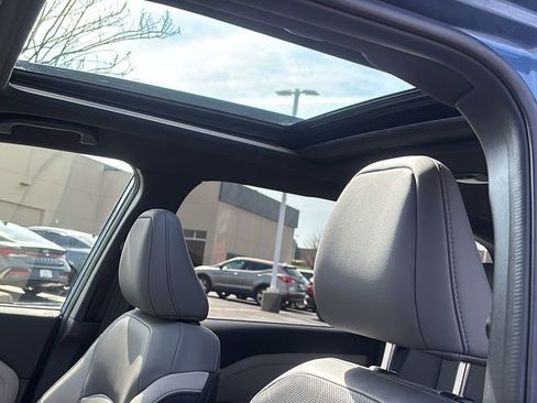 Used 2025 Subaru Forester Limited AWD/4WD image 24