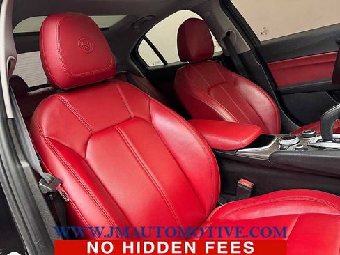 Used 2020 Alfa Romeo Giulia Ti w/ Active Blind Spot Package AWD/4WD image 21