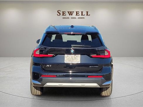Used 2026 BMW X1 xDrive28i w/ Convenience Package AWD/4WD image 4