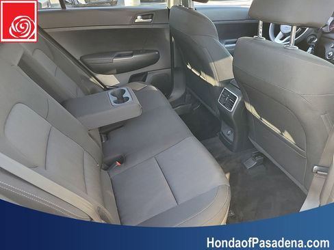 Used 2022 Kia Sportage LX AWD/4WD image 23