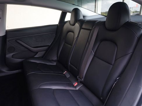 Used 2023 Tesla Model 3 Standard Range RWD image 18